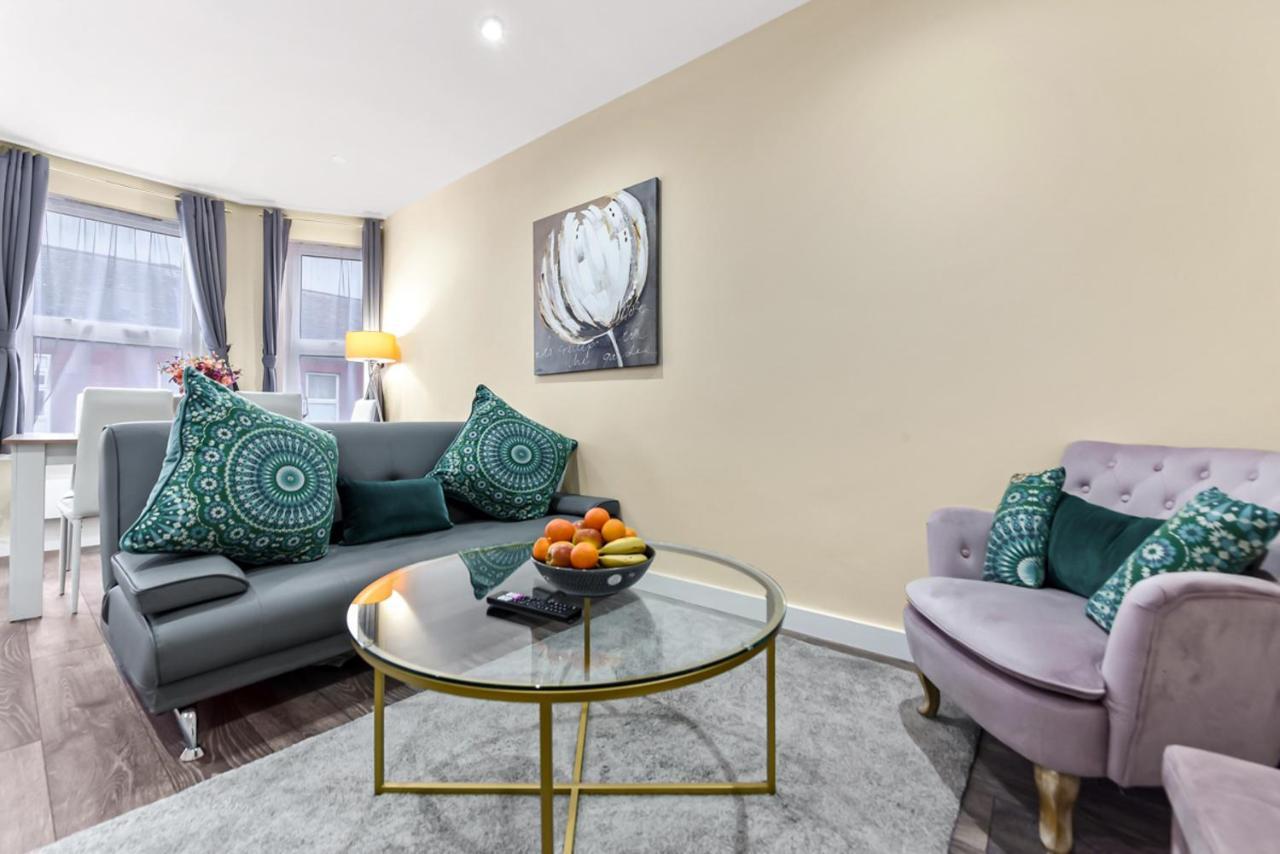 Family Friendly, Zone 2, 2 Beds, Overground Appartamento Londra