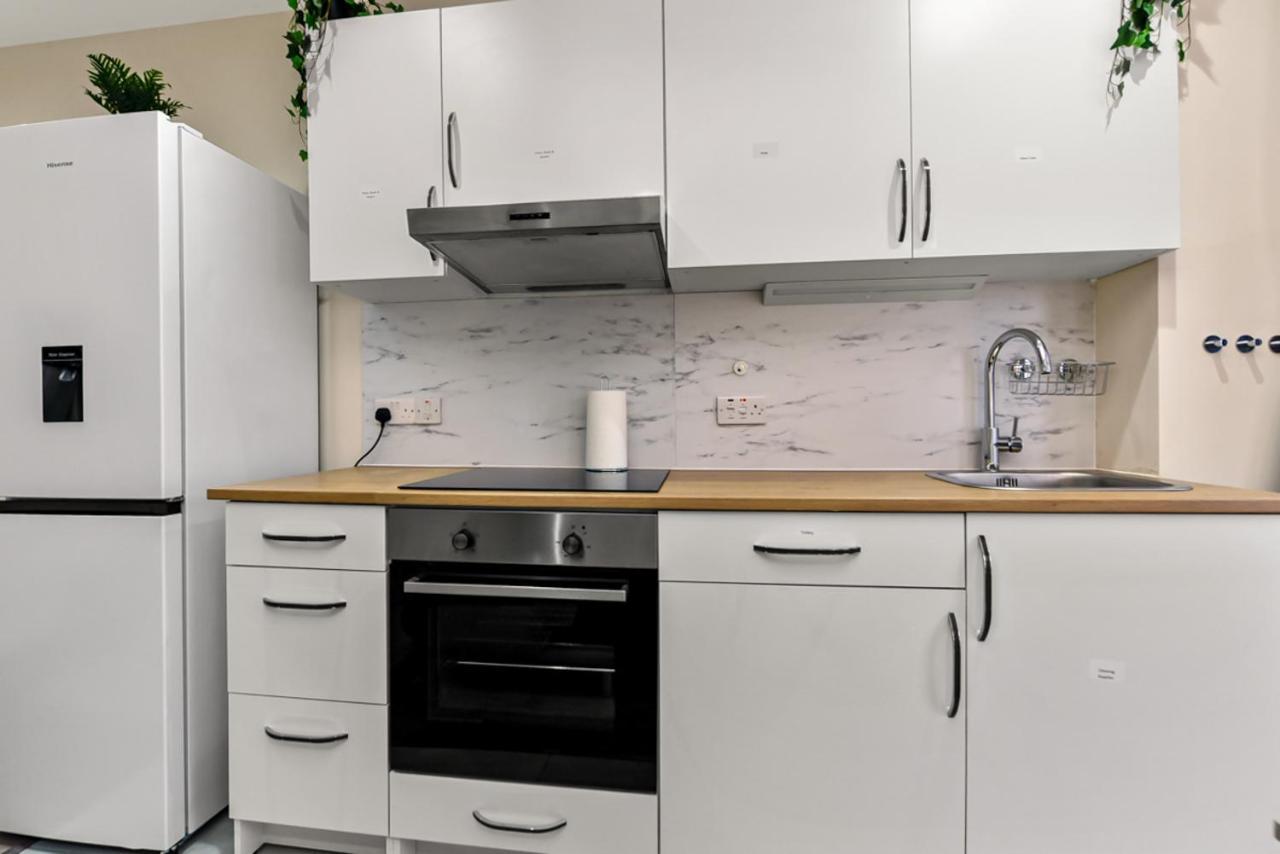 Appartamento Family Friendly, Zone 2, 2 Beds, Overground